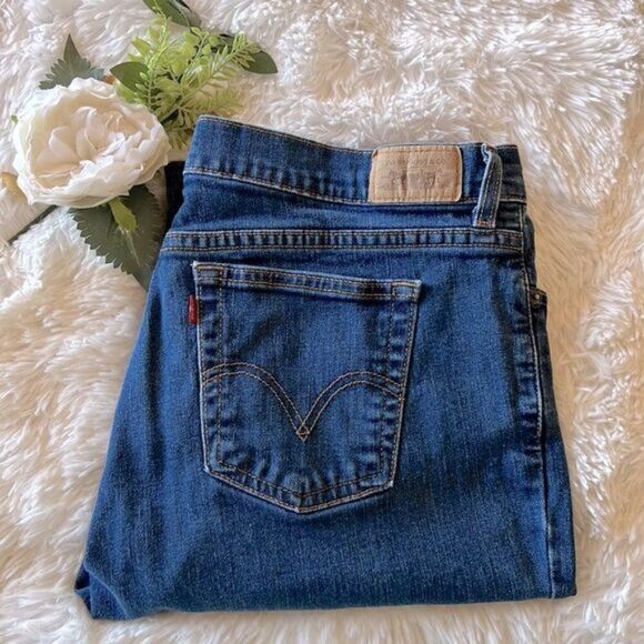Levi’s 505 Classic Straight Leg Mid Rise Cut Off Raw Edge Cropped Jorts 14 - Picture 14 of 14